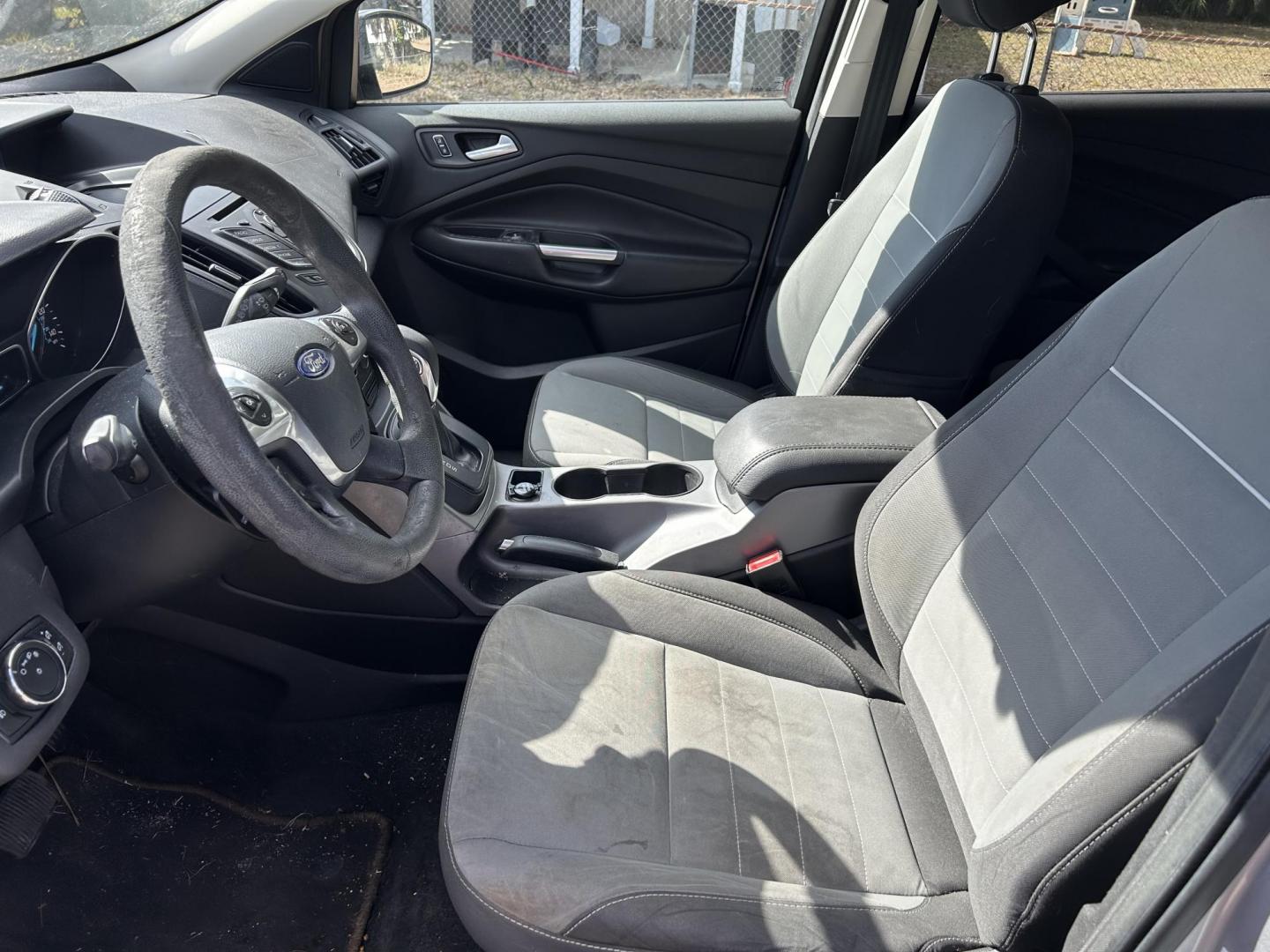 2014 Ford Escape SE FWD (1FMCU0GX6EU) with an 1.6L L4 DOHC 16V engine, 6-Speed Automatic transmission, located at 1758 Cassat Ave., Jacksonville, FL, 32210, (904) 384-2799, 30.286720, -81.730652 - ***** CASH SPECIAL ***** $3488.00 PLUS TAX, TAG, AND TITLE ***** 2014 FORD ESCAPE 4-DOOR SE MODEL 165,702 MILES RUNS GREAT ALLOYS TINT REMOTE KEYLESS ENTRY 1.6L ECOBOOST 4 CYLINDER GREAT GAS MILEAGE CALL ROB NOW @ 904-384-2799 BEFORE IT'S SOLD!!! - Photo#7