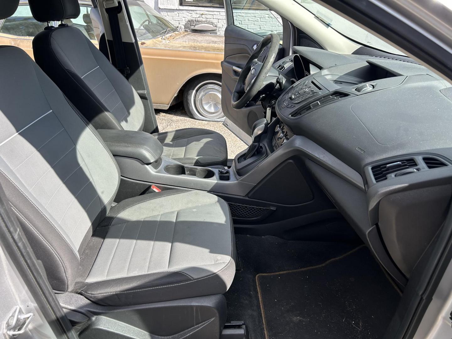 2014 Ford Escape SE FWD (1FMCU0GX6EU) with an 1.6L L4 DOHC 16V engine, 6-Speed Automatic transmission, located at 1758 Cassat Ave., Jacksonville, FL, 32210, (904) 384-2799, 30.286720, -81.730652 - ***** CASH SPECIAL ***** $3488.00 PLUS TAX, TAG, AND TITLE ***** 2014 FORD ESCAPE 4-DOOR SE MODEL 165,702 MILES RUNS GREAT ALLOYS TINT REMOTE KEYLESS ENTRY 1.6L ECOBOOST 4 CYLINDER GREAT GAS MILEAGE CALL ROB NOW @ 904-384-2799 BEFORE IT'S SOLD!!! - Photo#13