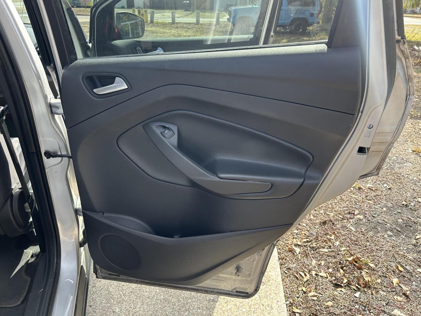 2014 Ford Escape SE FWD (1FMCU0GX6EU) with an 1.6L L4 DOHC 16V engine, 6-Speed Automatic transmission, located at 1758 Cassat Ave., Jacksonville, FL, 32210, (904) 384-2799, 30.286720, -81.730652 - ***** CASH SPECIAL ***** $3488.00 PLUS TAX, TAG, AND TITLE ***** 2014 FORD ESCAPE 4-DOOR SE MODEL 165,702 MILES RUNS GREAT ALLOYS TINT REMOTE KEYLESS ENTRY 1.6L ECOBOOST 4 CYLINDER GREAT GAS MILEAGE CALL ROB NOW @ 904-384-2799 BEFORE IT'S SOLD!!! - Photo#15