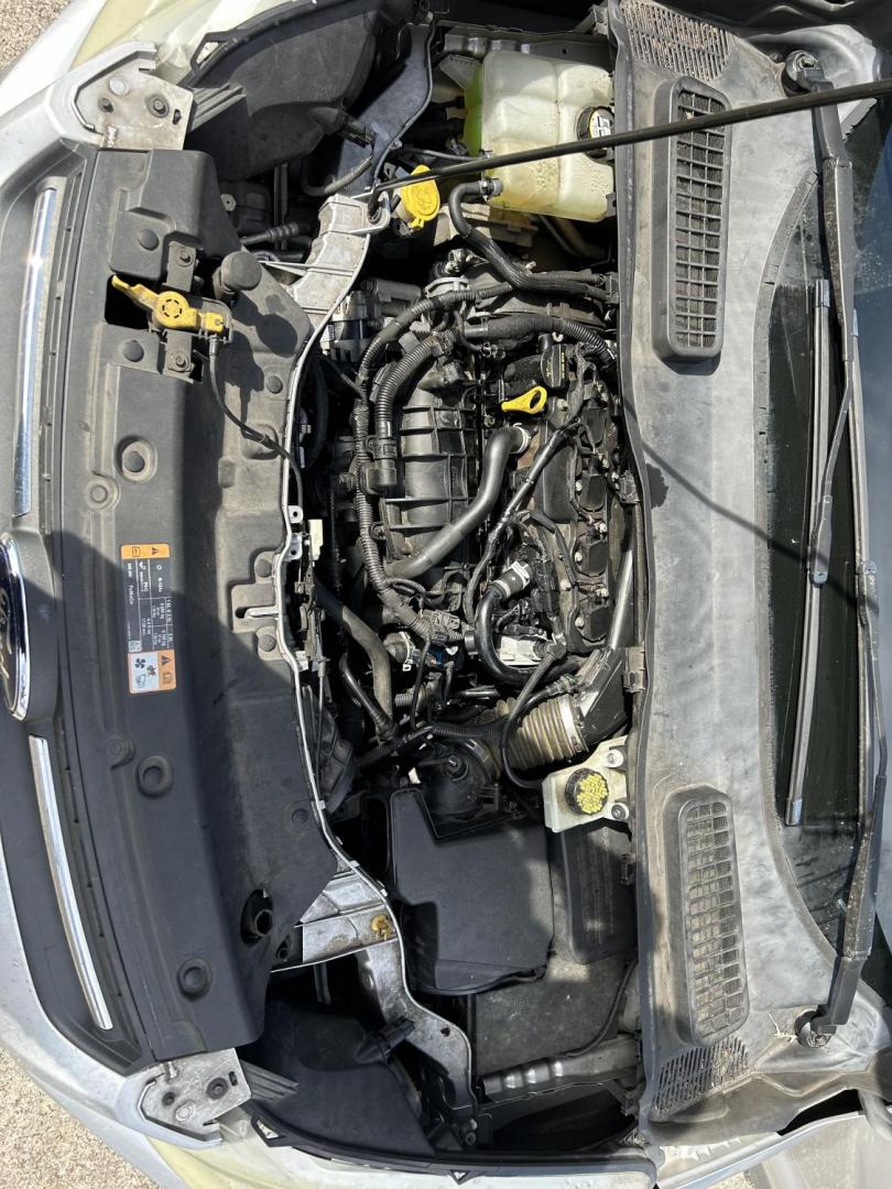 2014 Ford Escape SE FWD (1FMCU0GX6EU) with an 1.6L L4 DOHC 16V engine, 6-Speed Automatic transmission, located at 1758 Cassat Ave., Jacksonville, FL, 32210, (904) 384-2799, 30.286720, -81.730652 - ***** CASH SPECIAL ***** $3488.00 PLUS TAX, TAG, AND TITLE ***** 2014 FORD ESCAPE 4-DOOR SE MODEL 165,702 MILES RUNS GREAT ALLOYS TINT REMOTE KEYLESS ENTRY 1.6L ECOBOOST 4 CYLINDER GREAT GAS MILEAGE CALL ROB NOW @ 904-384-2799 BEFORE IT'S SOLD!!! - Photo#19