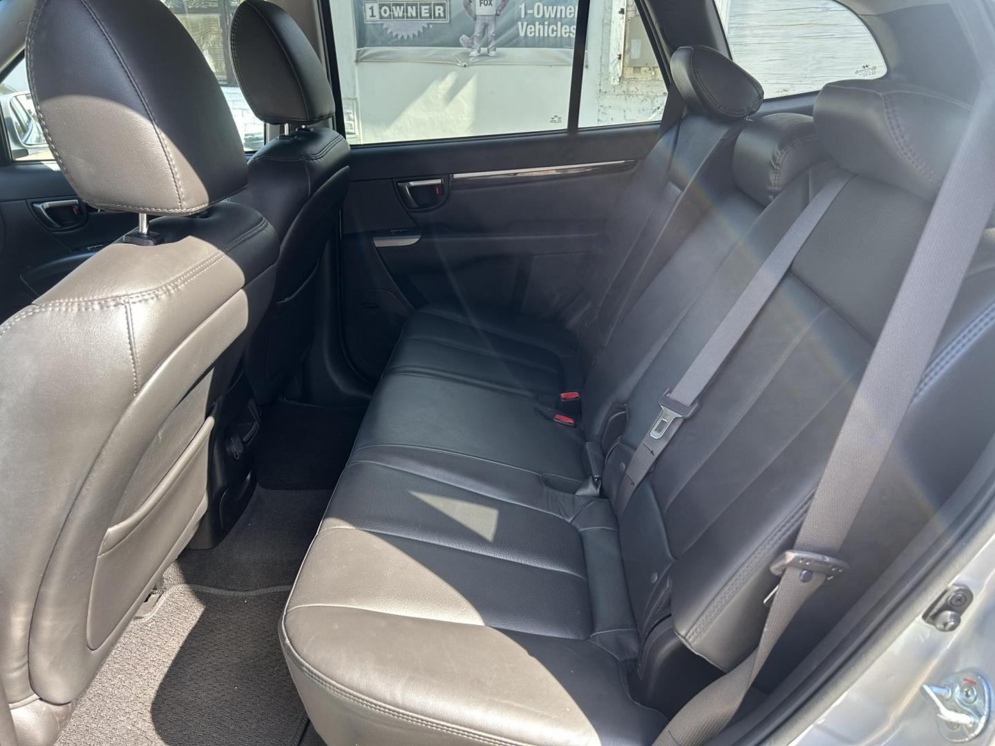 2012 Hyundai Santa Fe Limited 3.5 4WD (5XYZKDAG8CG) with an 3.5L V6 DOHC 24V engine, 6-Speed Automatic transmission, located at 1758 Cassat Ave., Jacksonville, FL, 32210, (904) 384-2799, 30.286720, -81.730652 - CASH SPECIAL ***** $4488.00 PLUS TAX, TAG, AND TITLE ***** EXTRA, EXTRA CLEAN 2012 HYUNDAI SANTA FE AWD LIMITED MODEL LEATHER SUNROOF ALLOYS RUNNING BOARDS HEATED SEATS LOOKS AND DRIVES 100% WELL MAINTAINED AND CARED FOR CALL ROB @ 904-384-2799 YOU WON'T REGRET IT! - Photo#11