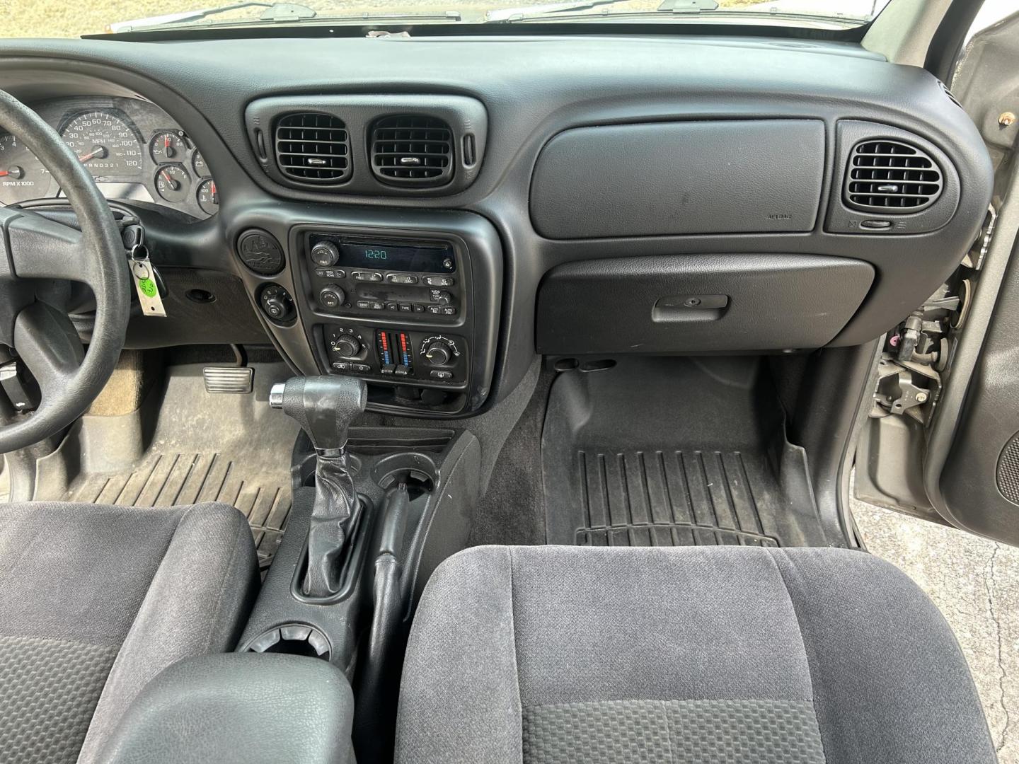 2008 Chevrolet TrailBlazer LT1 2WD (1GNDS13S682) with an 4.2L L6 DOHC 24V engine, 4-Speed Automatic Overdrive transmission, located at 1758 Cassat Ave., Jacksonville, FL, 32210, (904) 384-2799, 30.286720, -81.730652 - ***** ANOTHER GREAT CASH SPECIAL!!!!! 2008 CHEVROLET TRAILBLAZER LS MODEL 216,984 MILES ONLY $2788.00 PLUS TAX, TAG, AND TITLE!!!! RUNS AND LOOKS GREAT WELL-MAINTAINED ICE-COLD AIR CONDITIONING 4.2L V6 SUNROOF DON'T LET THIS ONE SLIP BY CALL ROB @ 904-384-2799 TODAY! - Photo#15