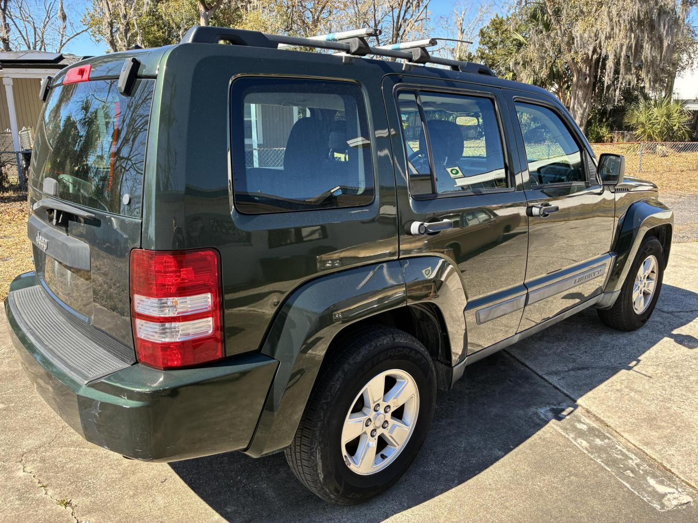 2012 Jeep Liberty Sport 4WD (1C4PJMAK3CW) with an 3.7L V6 SOHC 12V engine, 4-Speed Automatic transmission, located at 1758 Cassat Ave., Jacksonville, FL, 32210, (904) 384-2799, 30.286720, -81.730652 - ***** TAX TIME TAX CASH BLOWOUT ***** $4488.00 PLUS TAX, TAG, AND TITLE ***** 2012 JEEP LIBERTY SPORT 4WD 186,619 MILES LOOKS AND RUNS GREAT ALLOYS REMOTE KEYLESS ENTRY FRONT AND SIDE AIR BAGS ICE COLD AIR CONDITIONING YOU WILL LIKE THIS ONE CALL ROB @ 904-384-2799 - Photo#3