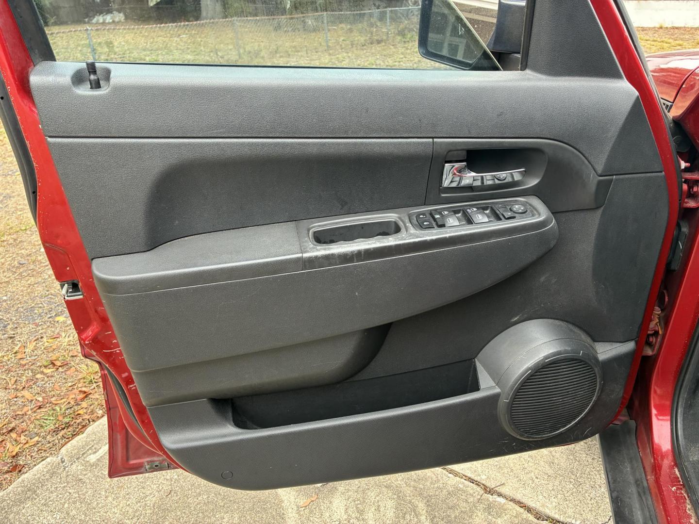 2009 Jeep Liberty Sport 2WD (1J8GP28K99W) with an 3.7L V6 SOHC 12V engine, 4-Speed Automatic transmission, located at 1758 Cassat Ave., Jacksonville, FL, 32210, (904) 384-2799, 30.286720, -81.730652 - ***** CASH SPECIAL ***** 2009 JEEP LIBERTY SPORT MODEL ***** $2888.00 PLUS TAX, TAG, AND TITLE ***** 173,017 MILES 4-DOOR ALLOYS RUNS GREAT TINT ICE-COLD AIR-CONDITIONING TAX TIME BLOWOUT CALL ROB @ 904-384-2799 TODAY! - Photo#6