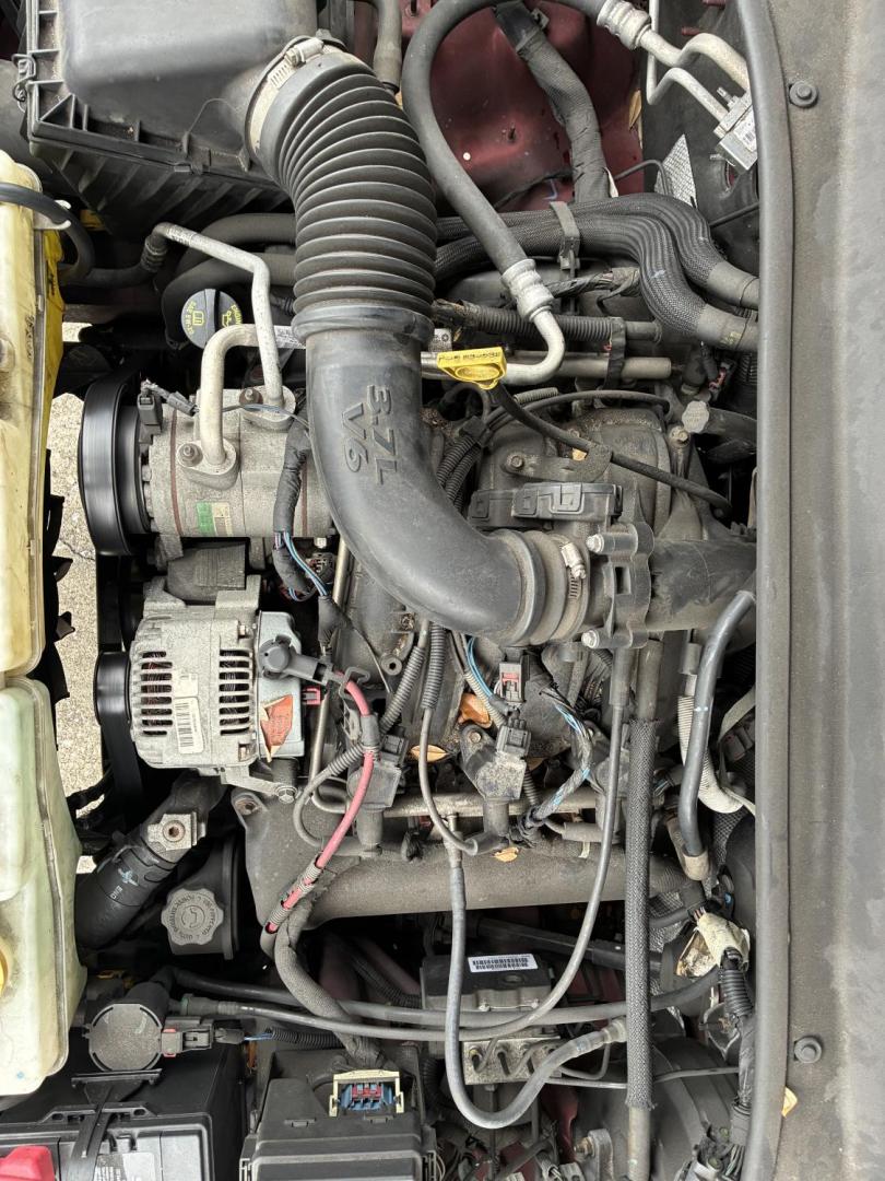 2009 Jeep Liberty Sport 2WD (1J8GP28K99W) with an 3.7L V6 SOHC 12V engine, 4-Speed Automatic transmission, located at 1758 Cassat Ave., Jacksonville, FL, 32210, (904) 384-2799, 30.286720, -81.730652 - ***** CASH SPECIAL ***** 2009 JEEP LIBERTY SPORT MODEL ***** $2888.00 PLUS TAX, TAG, AND TITLE ***** 173,017 MILES 4-DOOR ALLOYS RUNS GREAT TINT ICE-COLD AIR-CONDITIONING TAX TIME BLOWOUT CALL ROB @ 904-384-2799 TODAY! - Photo#21