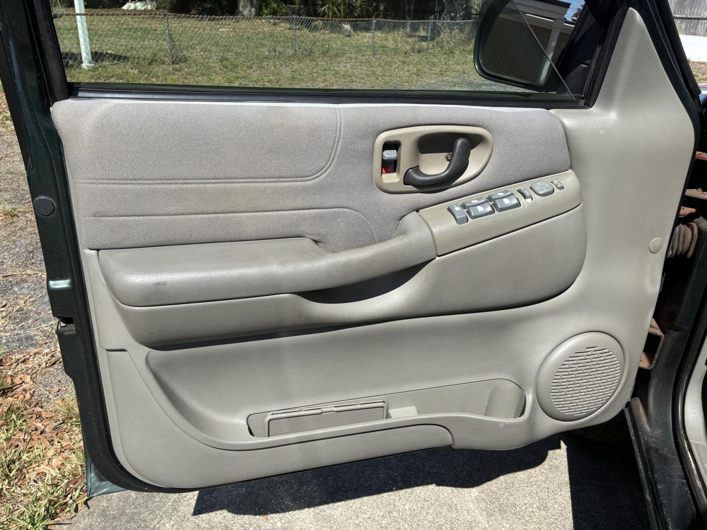 2004 Chevrolet Blazer 4-Door 2WD LS (1GNCS13X54K) with an 4.3L V6 OHV 12V engine, 4-Speed Automatic Overdrive transmission, located at 1758 Cassat Ave., Jacksonville, FL, 32210, (904) 384-2799, 30.286720, -81.730652 - ***** CASH SPECIAL ***** 2004 CHEVROLET BLAZER LS MODEL ONLY 135,122 MILES!!!!! ***** $3488.00 PLUS TAX, TAG, AND TITLE ***** THIS ONE IS IN GREAT SHAPE AND THESE ARE GETTING HARDER TO FIND!!!! GREAT PRICE TOO!!! DON'T MISS OUT CALL ROB TODAY @ 904-384-2799 - Photo#7