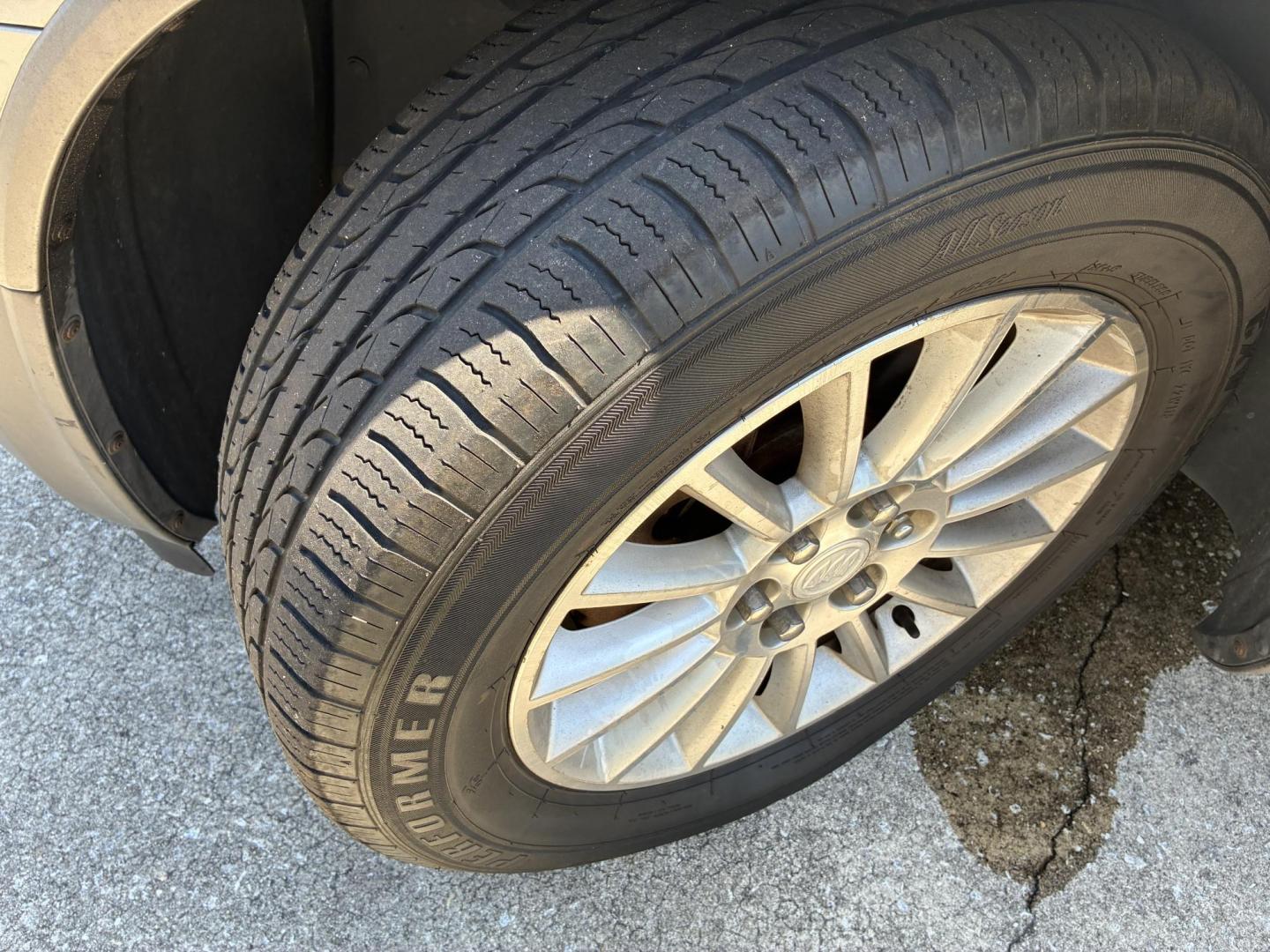2010 Buick Enclave CXL AWD (5GALVBEDXAJ) with an 3.6L V6 DOHC 24V engine, 6-Speed Automatic Overdrive transmission, located at 1758 Cassat Ave., Jacksonville, FL, 32210, (904) 384-2799, 30.286720, -81.730652 - ***** CASH SPECIAL ***** 2010 BUICK ENCLAVE CXL MODEL ***** $4488.00 PLUS TAX, TAG, AND TITLE ***** 3RD ROW SEATING ALLOYS LEATHER TINT DUAL EXHAUST HEATED SEATS REMORE KEYLESS ENTRY ICE-COLD AIR-CONDITIONING RUNS GREAT WELL MAINTAINED CALL ROB NOW @ 904-384-2799 - Photo#26
