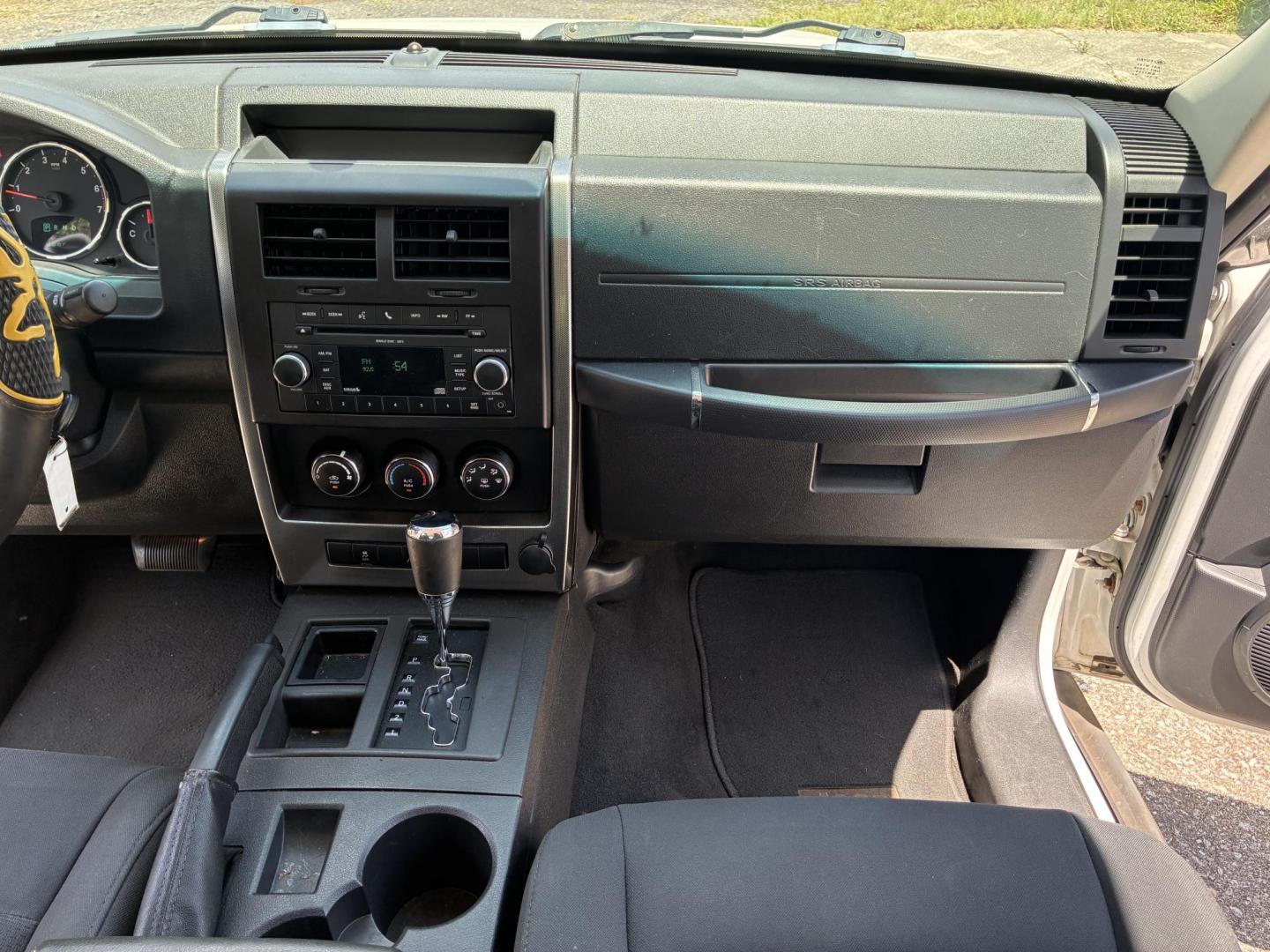 2012 Jeep Liberty Sport 2WD (1C4PJLAK6CW) with an 3.7L V6 SOHC 12V engine, 4-Speed Automatic transmission, located at 1758 Cassat Ave., Jacksonville, FL, 32210, (904) 384-2799, 30.286720, -81.730652 - ***** CASH SPECIAL ***** 2012 JEEP LIBERTY ***** $3944.00 PLUS TAX, TAG, AND TITLE ***** 189,478 MILES EXTRA CLEAN PREMIUM ALLOYS 4-DOOR LOOKS AND RUNS GREAT ICE-COLD-AIR-CONDITIONING DON'T HESITATE CALL ROB TODAY @ 904-384-2799 - Photo#16