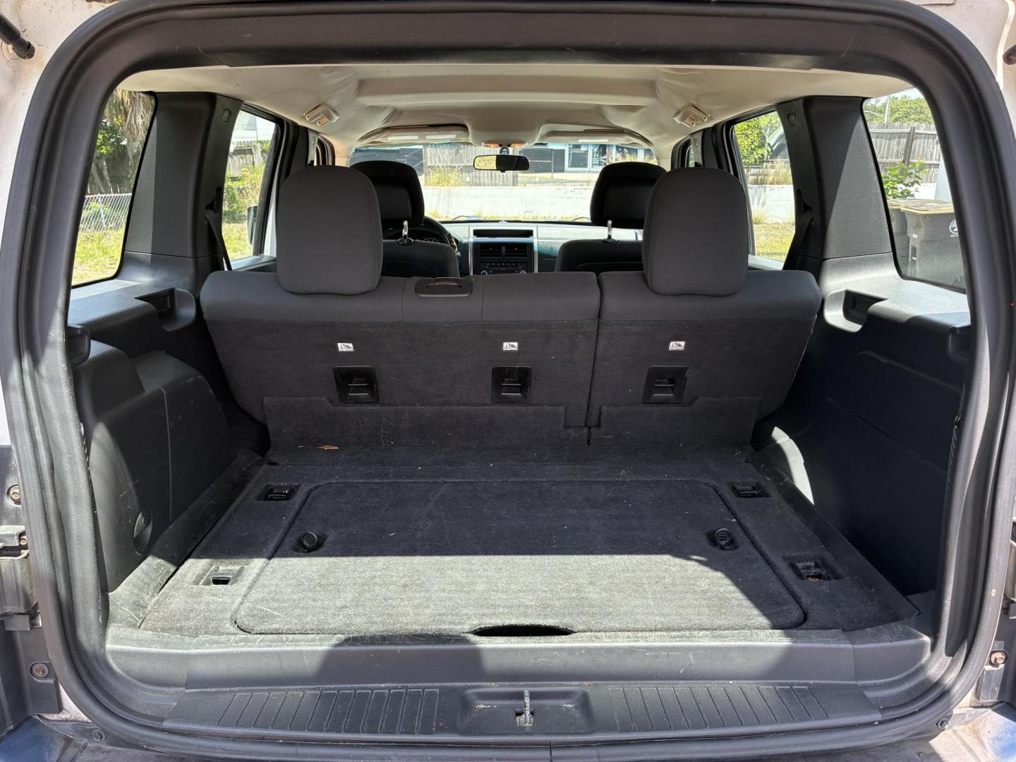 2012 Jeep Liberty Sport 2WD (1C4PJLAK6CW) with an 3.7L V6 SOHC 12V engine, 4-Speed Automatic transmission, located at 1758 Cassat Ave., Jacksonville, FL, 32210, (904) 384-2799, 30.286720, -81.730652 - ***** CASH SPECIAL ***** 2012 JEEP LIBERTY ***** $3944.00 PLUS TAX, TAG, AND TITLE ***** 189,478 MILES EXTRA CLEAN PREMIUM ALLOYS 4-DOOR LOOKS AND RUNS GREAT ICE-COLD-AIR-CONDITIONING DON'T HESITATE CALL ROB TODAY @ 904-384-2799 - Photo#18