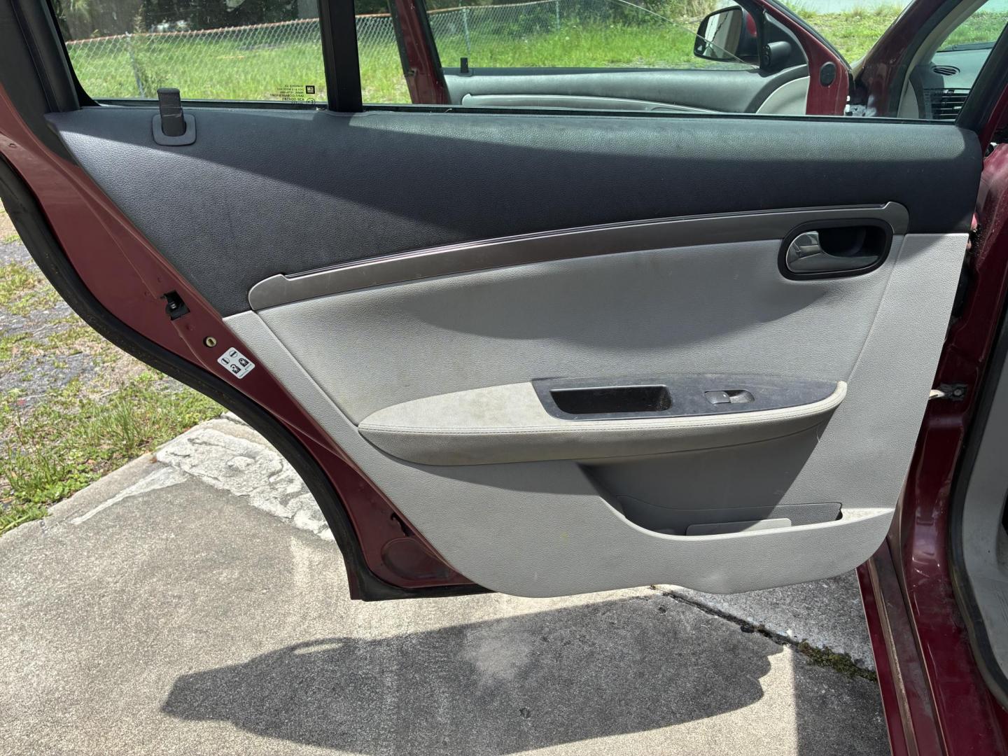 2007 Saturn Aura XE (1G8ZS57N67F) with an 3.5L V6 12V OHV engine, 4-Speed Automatic Overdrive transmission, located at 1758 Cassat Ave., Jacksonville, FL, 32210, (904) 384-2799, 30.286720, -81.730652 - CASH BLOWOUT SPECIAL!!!!! $2488.00 PLUS TAX, TAG, AND TITLE!!!!! 2007 SATURN AURA XE MODEL 190,187 MILES 4-DOOR ICE COLD AIR CONDITIONING GREAT TIRES LOOKS AND RUNS GREAT!!!!! NEED A POINT A TO B CAR AT A GREAT PRICE THAT WON'T LET YOU DOWN? LOOK NO FURTHER CALL ROB TODAY @ 904-384-2799 - Photo#9