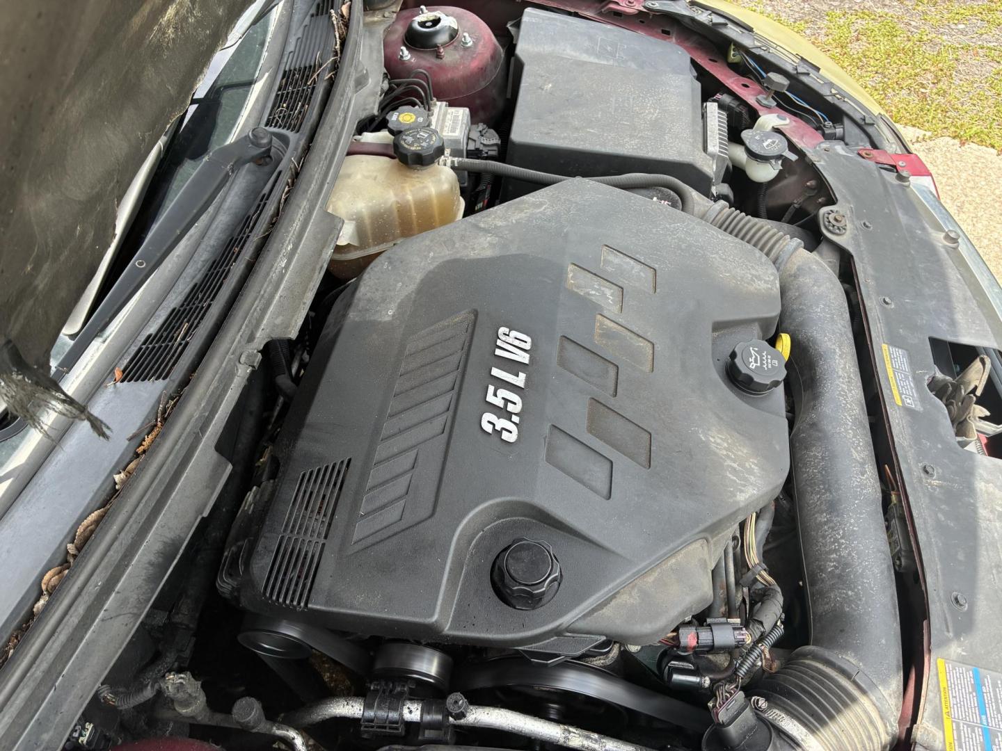 2007 Saturn Aura XE (1G8ZS57N67F) with an 3.5L V6 12V OHV engine, 4-Speed Automatic Overdrive transmission, located at 1758 Cassat Ave., Jacksonville, FL, 32210, (904) 384-2799, 30.286720, -81.730652 - CASH BLOWOUT SPECIAL!!!!! $2488.00 PLUS TAX, TAG, AND TITLE!!!!! 2007 SATURN AURA XE MODEL 190,187 MILES 4-DOOR ICE COLD AIR CONDITIONING GREAT TIRES LOOKS AND RUNS GREAT!!!!! NEED A POINT A TO B CAR AT A GREAT PRICE THAT WON'T LET YOU DOWN? LOOK NO FURTHER CALL ROB TODAY @ 904-384-2799 - Photo#23