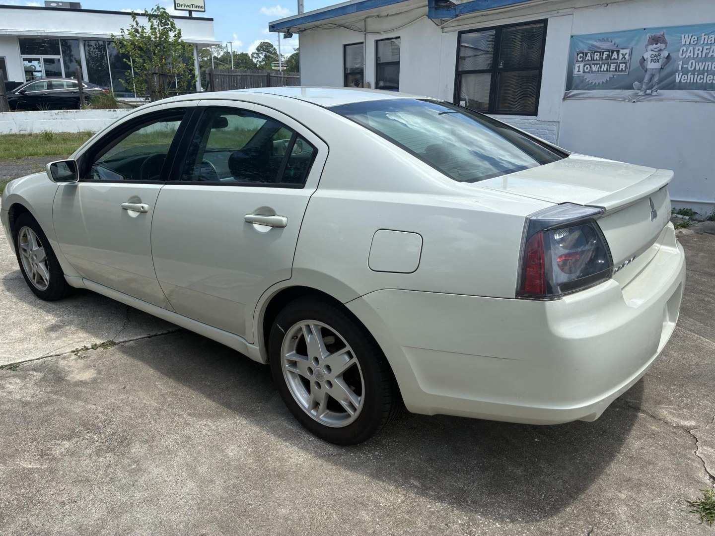 2007 Mitsubishi Galant ES (4A3AB36F97E) with an 2.4L L4 SOHC 16V engine, 4-Speed Automatic Overdrive transmission, located at 1758 Cassat Ave., Jacksonville, FL, 32210, (904) 384-2799, 30.286720, -81.730652 - ***** CASH SPECIAL ***** 2007 MITSUBISHI GALANT ES MODEL ***** $2888.00 PLUS TAX, TAG, AND TITLE ***** ONLY 117,826 MILES ***** 4-DOOR AUTOMATIC TRANSMISSION 2.4L FOUR CYLINDER FOR GREAT MILEAGE ICE-COLD AIR-CONDITIONING LOOKS AND RUNS GREAT LEATHER SUNROOF CALL ROB TODAY @ 904-384-2799- Photo#4