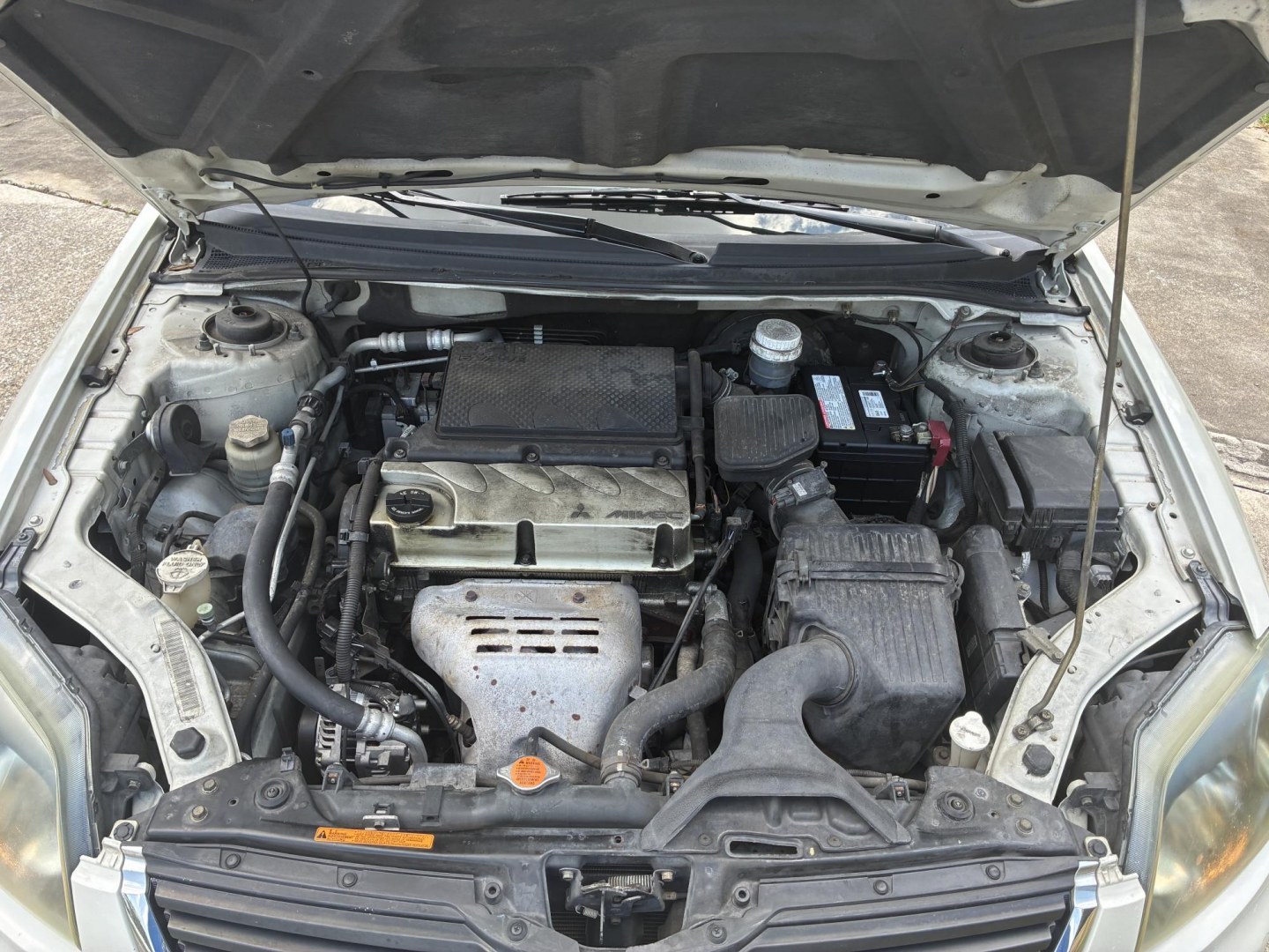 2007 Mitsubishi Galant ES (4A3AB36F97E) with an 2.4L L4 SOHC 16V engine, 4-Speed Automatic Overdrive transmission, located at 1758 Cassat Ave., Jacksonville, FL, 32210, (904) 384-2799, 30.286720, -81.730652 - ***** CASH SPECIAL ***** 2007 MITSUBISHI GALANT ES MODEL ***** $2888.00 PLUS TAX, TAG, AND TITLE ***** ONLY 117,826 MILES ***** 4-DOOR AUTOMATIC TRANSMISSION 2.4L FOUR CYLINDER FOR GREAT MILEAGE ICE-COLD AIR-CONDITIONING LOOKS AND RUNS GREAT LEATHER SUNROOF CALL ROB TODAY @ 904-384-2799- Photo#19