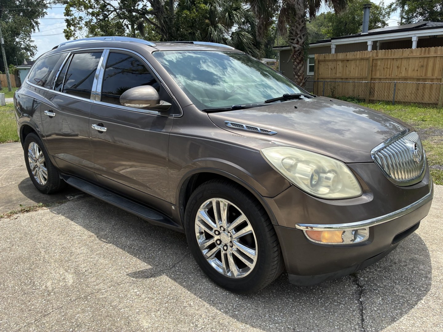 2008 Buick Enclave CXL FWD (5GAER237X8J) with an 3.6L V6 DOHC 24V engine, 6A OD transmission, located at 1758 Cassat Ave., Jacksonville, FL, 32210, (904) 384-2799, 30.286720, -81.730652 - CASH BLOWOUT!!!! $$$$THOUSANDS BELOW KBB!!!! 2008 BUICK ENCLAVE CXL MODEL 164,264 MILES SPECIAL PRICE OF $3488.00 PLUS TAX, TAG, AND TITLE 3RD ROW SEATING NAVIGATION SYSTEM FULLY LOADED LEATHER SUNROOF ALLOYS DUAL EXHAUST LOW MILEAGE ICE COLD AIR CONDITIONING DON'T WAIT ON THIS ONE CALL ROB TODAY @- Photo#2