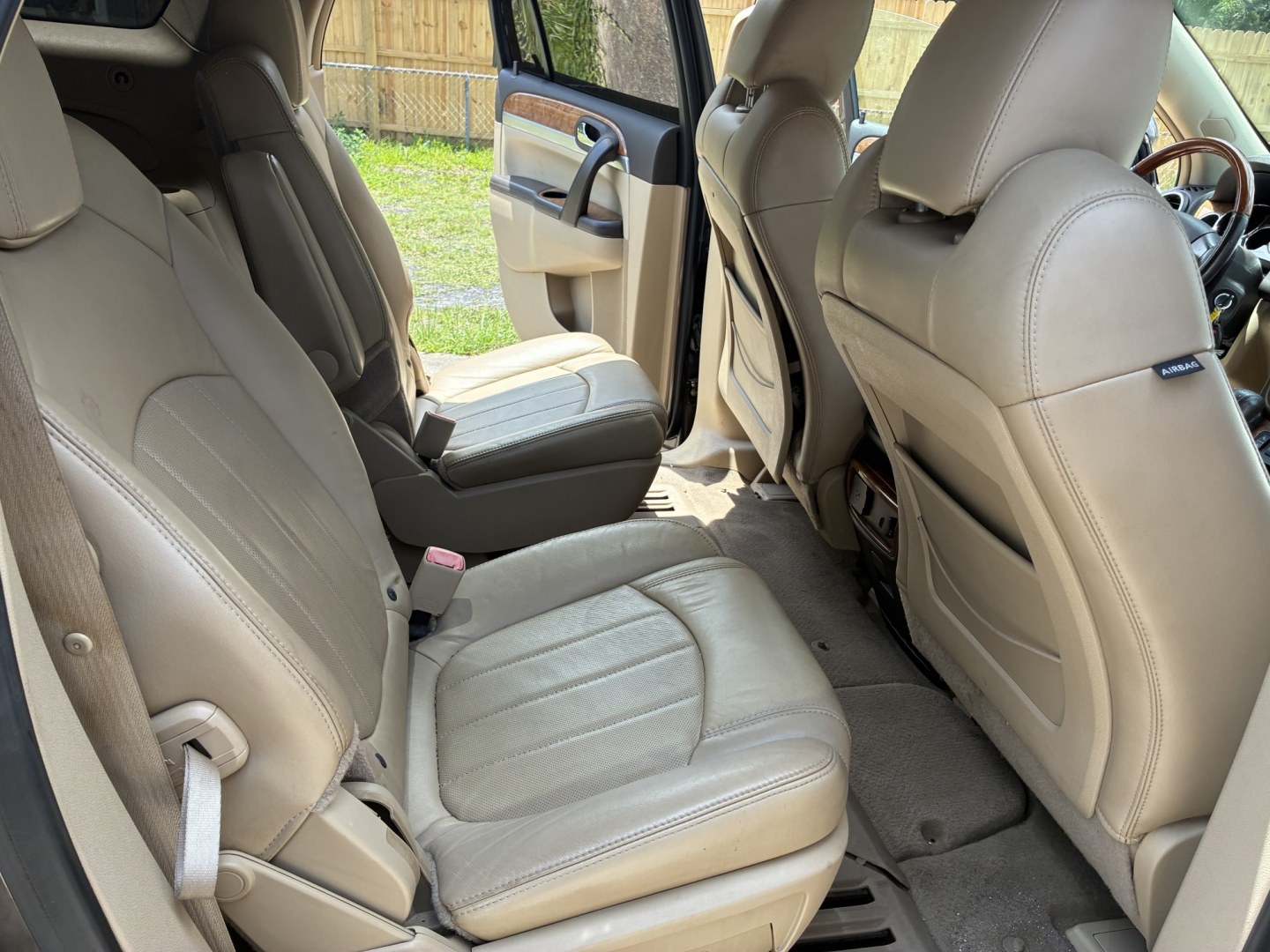 2008 Buick Enclave CXL FWD (5GAER237X8J) with an 3.6L V6 DOHC 24V engine, 6A OD transmission, located at 1758 Cassat Ave., Jacksonville, FL, 32210, (904) 384-2799, 30.286720, -81.730652 - CASH BLOWOUT!!!! $$$$THOUSANDS BELOW KBB!!!! 2008 BUICK ENCLAVE CXL MODEL 164,264 MILES SPECIAL PRICE OF $3488.00 PLUS TAX, TAG, AND TITLE 3RD ROW SEATING NAVIGATION SYSTEM FULLY LOADED LEATHER SUNROOF ALLOYS DUAL EXHAUST LOW MILEAGE ICE COLD AIR CONDITIONING DON'T WAIT ON THIS ONE CALL ROB TODAY @- Photo#15