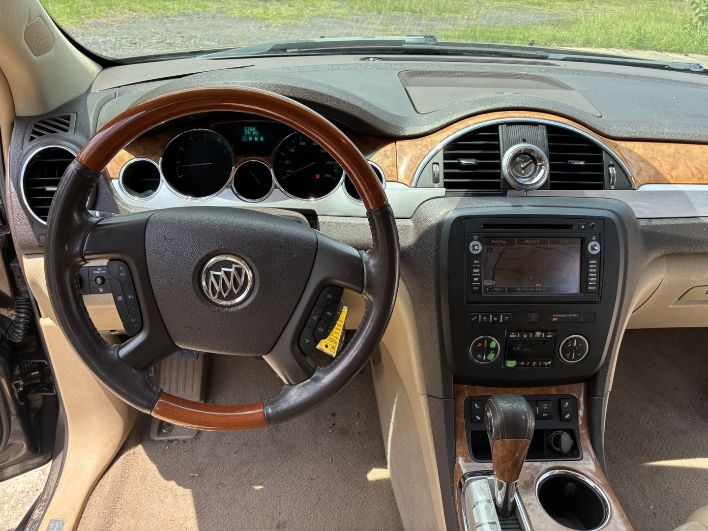 2008 Buick Enclave CXL FWD (5GAER237X8J) with an 3.6L V6 DOHC 24V engine, 6A OD transmission, located at 1758 Cassat Ave., Jacksonville, FL, 32210, (904) 384-2799, 30.286720, -81.730652 - CASH BLOWOUT!!!! $$$$THOUSANDS BELOW KBB!!!! 2008 BUICK ENCLAVE CXL MODEL 164,264 MILES SPECIAL PRICE OF $3488.00 PLUS TAX, TAG, AND TITLE 3RD ROW SEATING NAVIGATION SYSTEM FULLY LOADED LEATHER SUNROOF ALLOYS DUAL EXHAUST LOW MILEAGE ICE COLD AIR CONDITIONING DON'T WAIT ON THIS ONE CALL ROB TODAY @- Photo#17