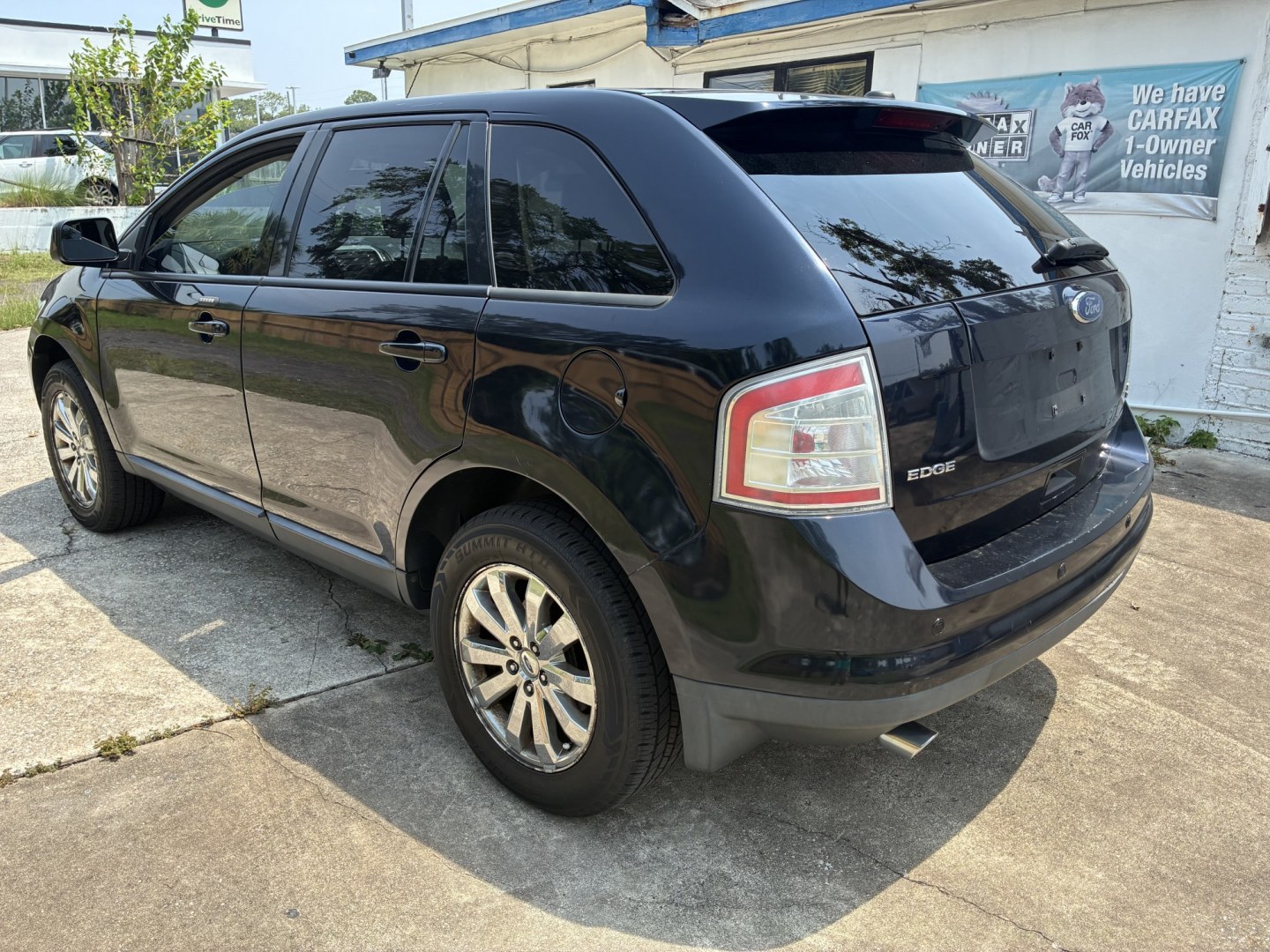 2010 Ford Edge SEL AWD (2FMDK4JC0AB) with an 3.5L V6 DOHC 24V engine, 6A transmission, located at 1758 Cassat Ave., Jacksonville, FL, 32210, (904) 384-2799, 30.286720, -81.730652 - CASH SPECIAL!!!!! 2010 FORD EDGE SEL AWD MODEL LOW 164,443 MILES ONLY $4111.00 PLUS TAX TAG AND TITLE!!!!! THIS ONE IS EXTRA CLEAN AND RUNS GREAT LEATHER ALLOYS DUAL EXHAUST ICE-COLD AIR-CONDITIONING WELL MAINTAINED YOU WON'T BE DISSAPOINTED CALL ROB TODAY @ 904-384-2799- Photo#4