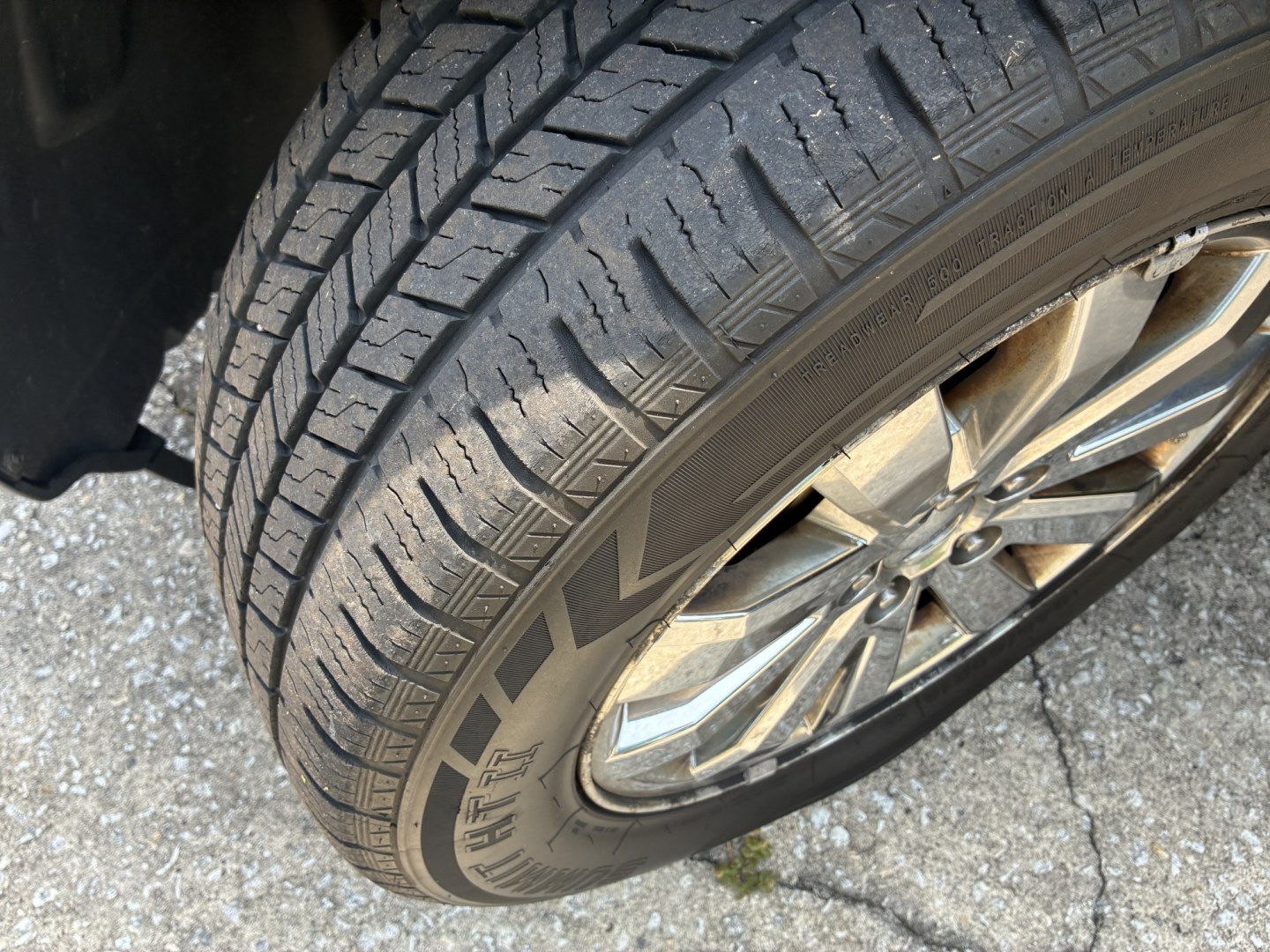 2010 Ford Edge SEL AWD (2FMDK4JC0AB) with an 3.5L V6 DOHC 24V engine, 6A transmission, located at 1758 Cassat Ave., Jacksonville, FL, 32210, (904) 384-2799, 30.286720, -81.730652 - CASH SPECIAL!!!!! 2010 FORD EDGE SEL AWD MODEL LOW 164,443 MILES ONLY $4111.00 PLUS TAX TAG AND TITLE!!!!! THIS ONE IS EXTRA CLEAN AND RUNS GREAT LEATHER ALLOYS DUAL EXHAUST ICE-COLD AIR-CONDITIONING WELL MAINTAINED YOU WON'T BE DISSAPOINTED CALL ROB TODAY @ 904-384-2799- Photo#24